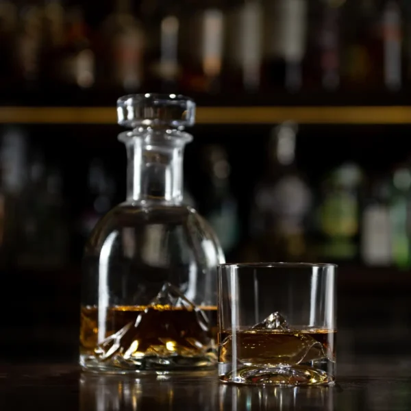 EVEREST Viskio rinkinys (4 taurės + dekanteris)