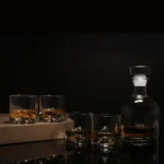 THE PEAKS Viskio rinkinys (taurės + dekanteris)