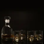 THE PEAKS Viskio rinkinys (taurės + dekanteris)